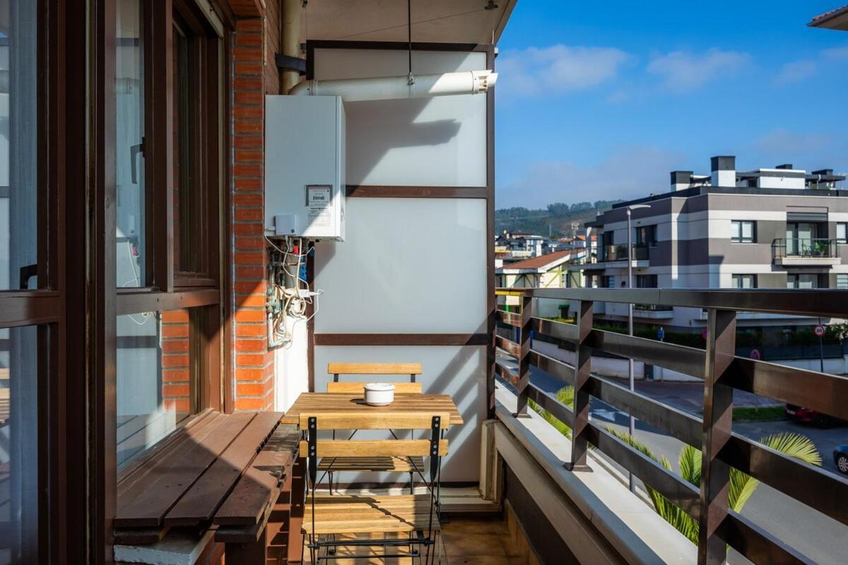 Berango Cozy Home Parking Exterior photo